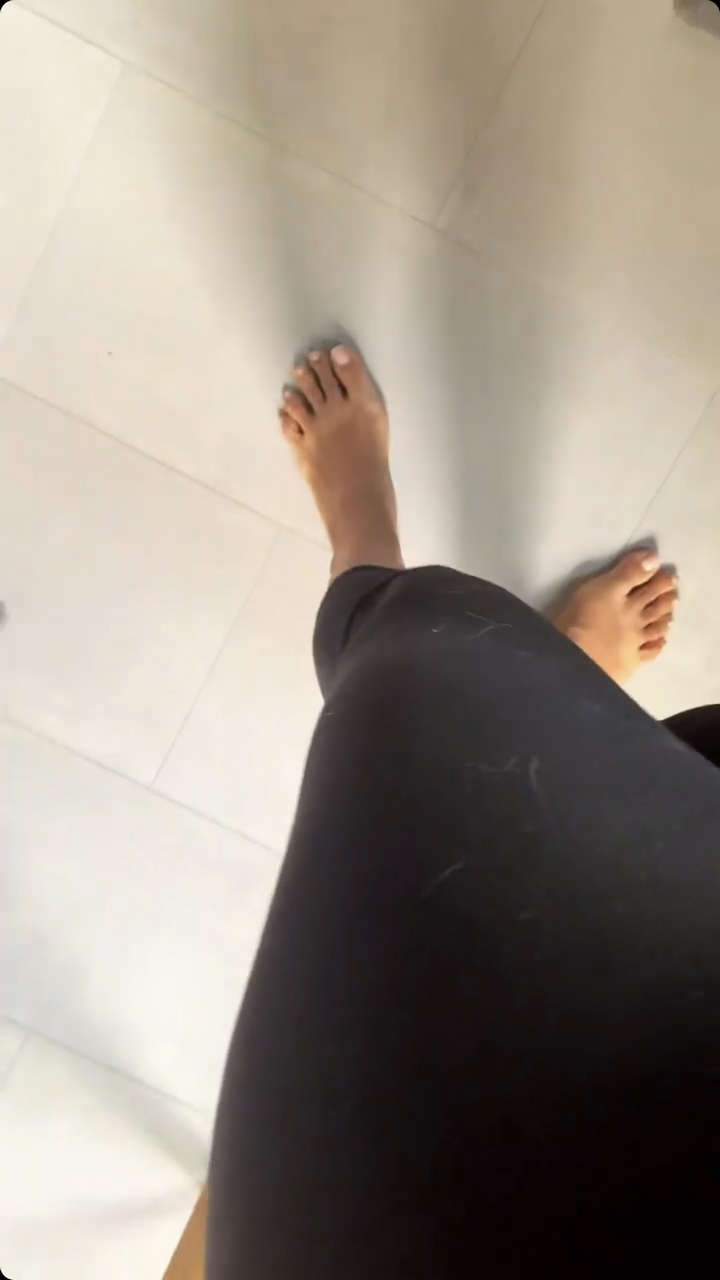 Michelle Valles Feet