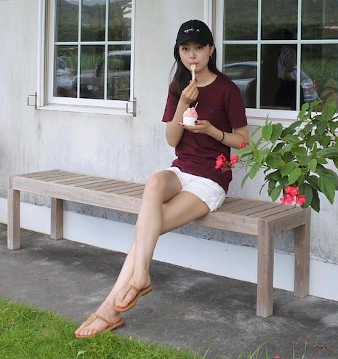 Sari Nakazawa Feet