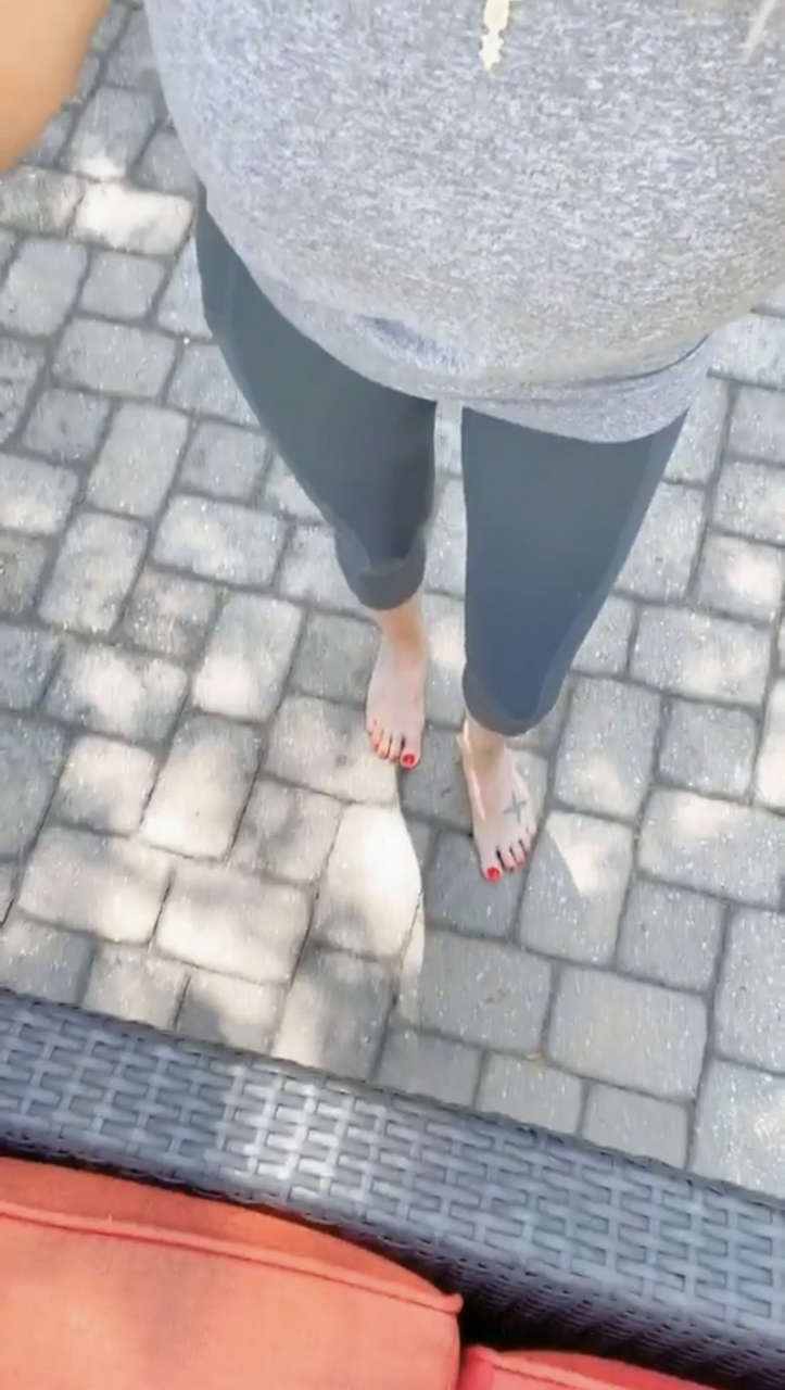 Sunny Mabrey Feet