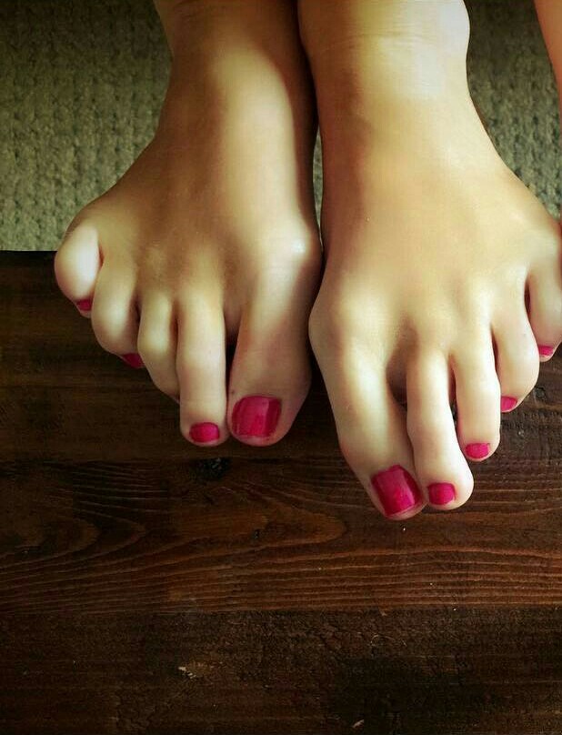Susie Meister Feet