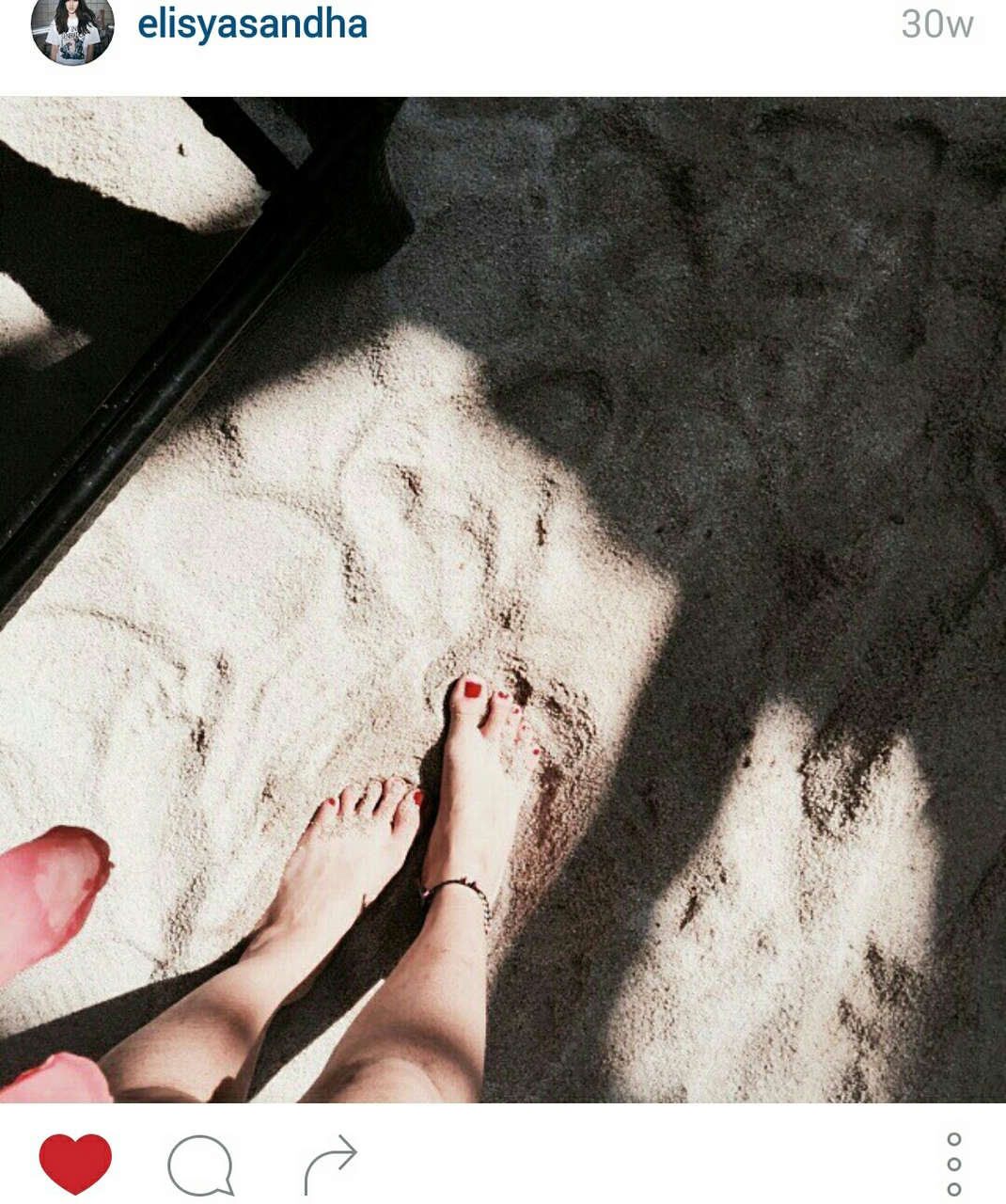 Elisya Sandha Feet