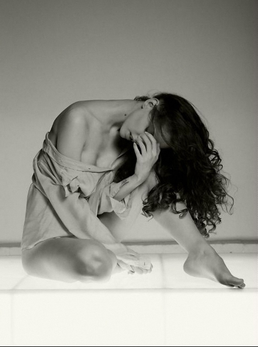 Ксения Раппопорт продемонстрировала неподдельную страсть и совершенство своего тела в купальнике