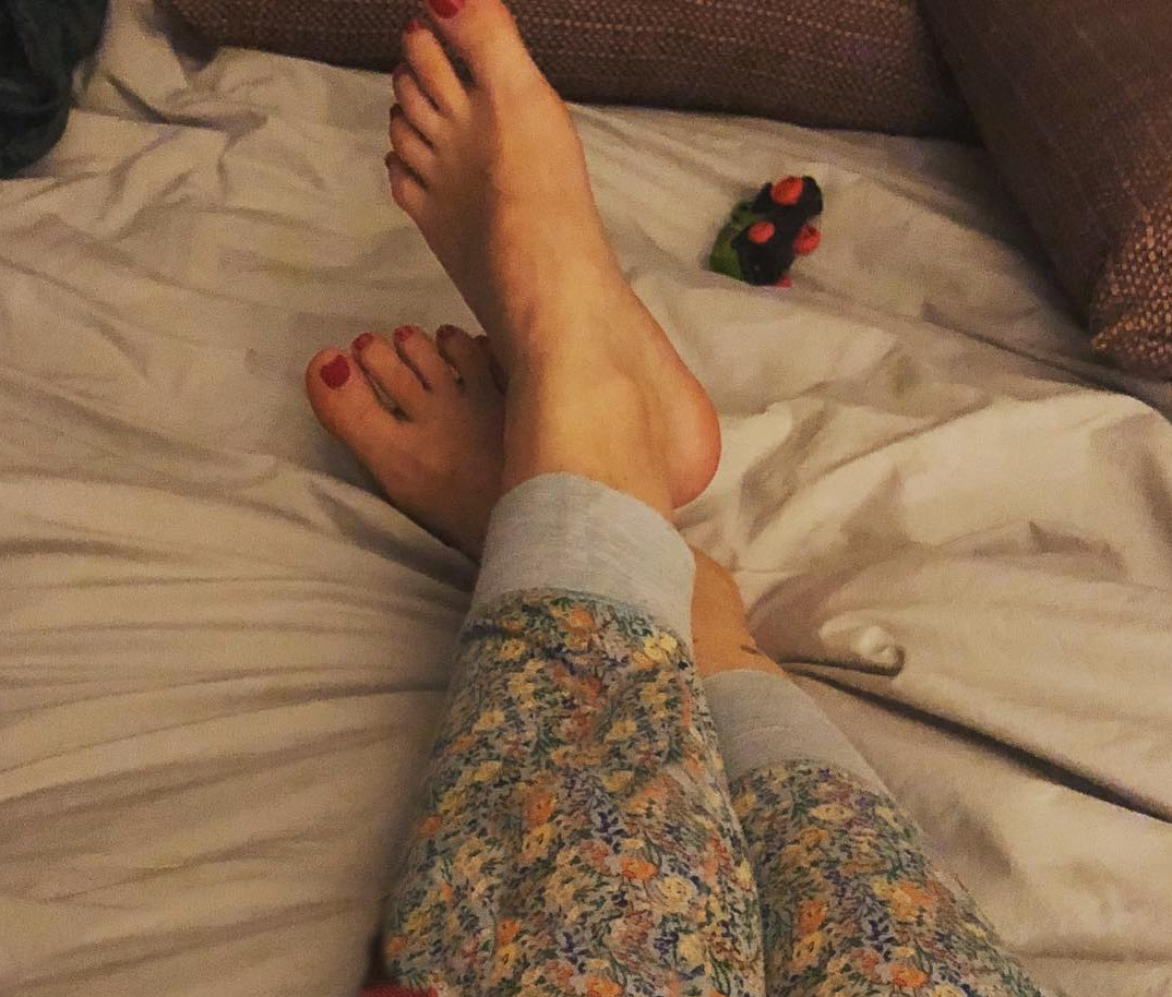 Maia Dunphy Feet