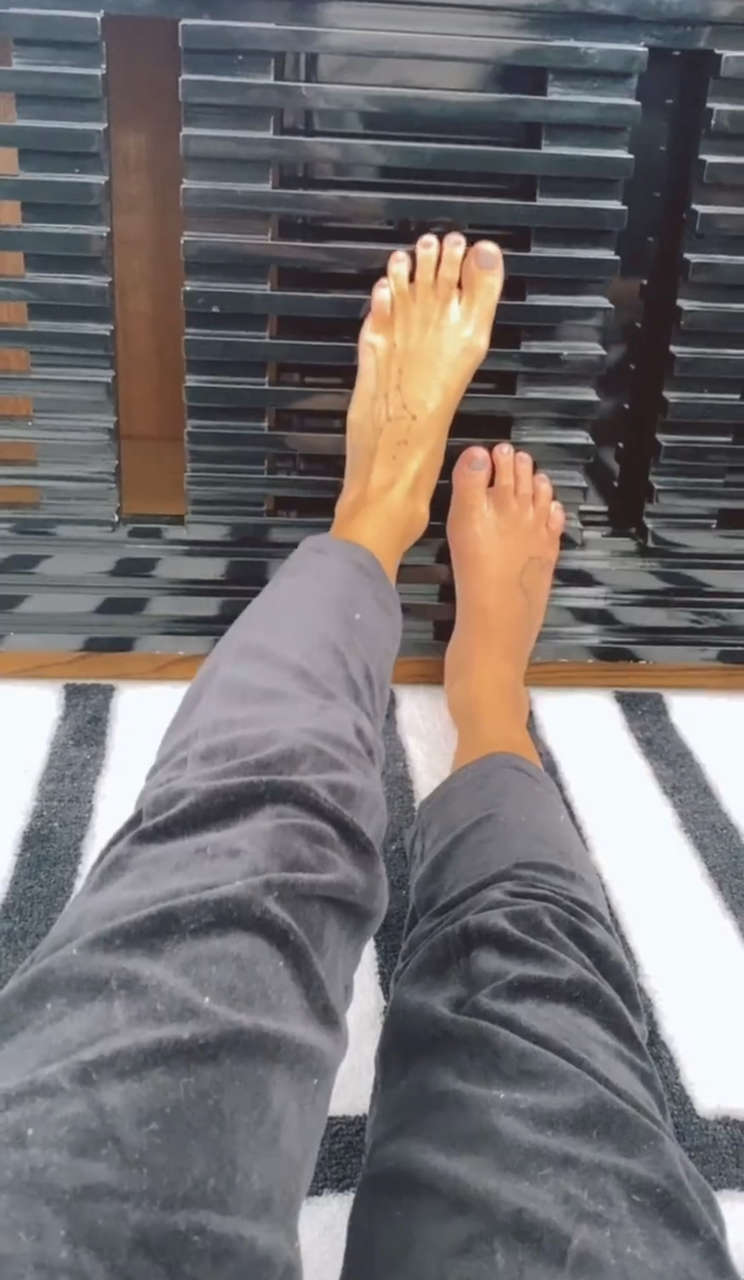 Marcela Maluf Feet