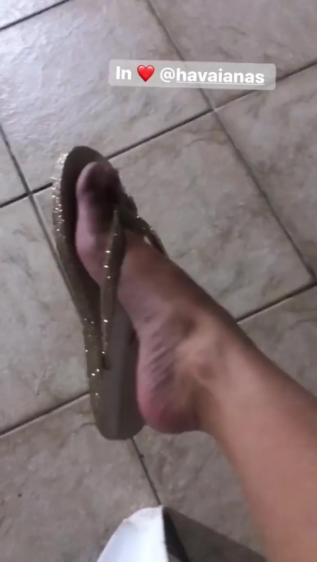 Marcela Tavares Feet