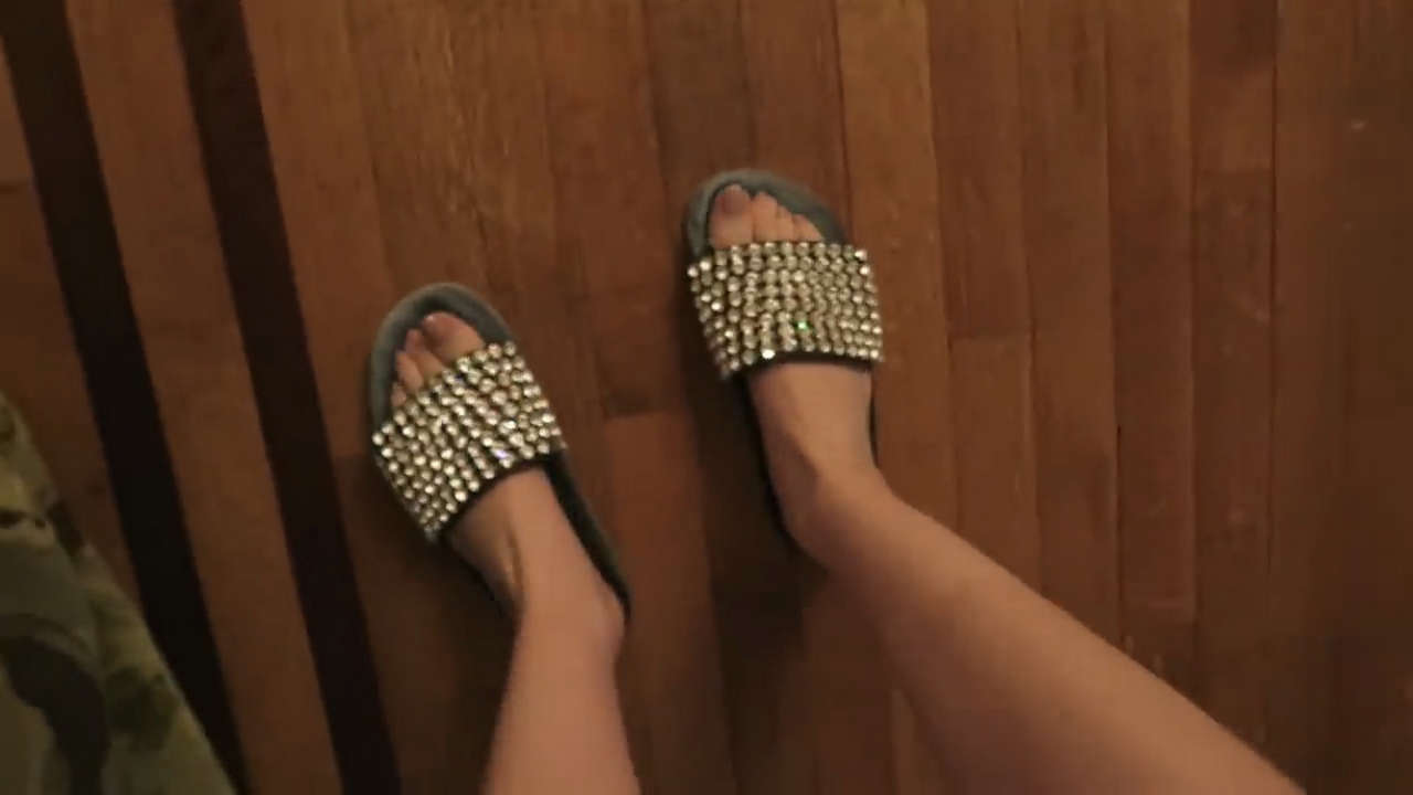 Nicolette Gray Feet