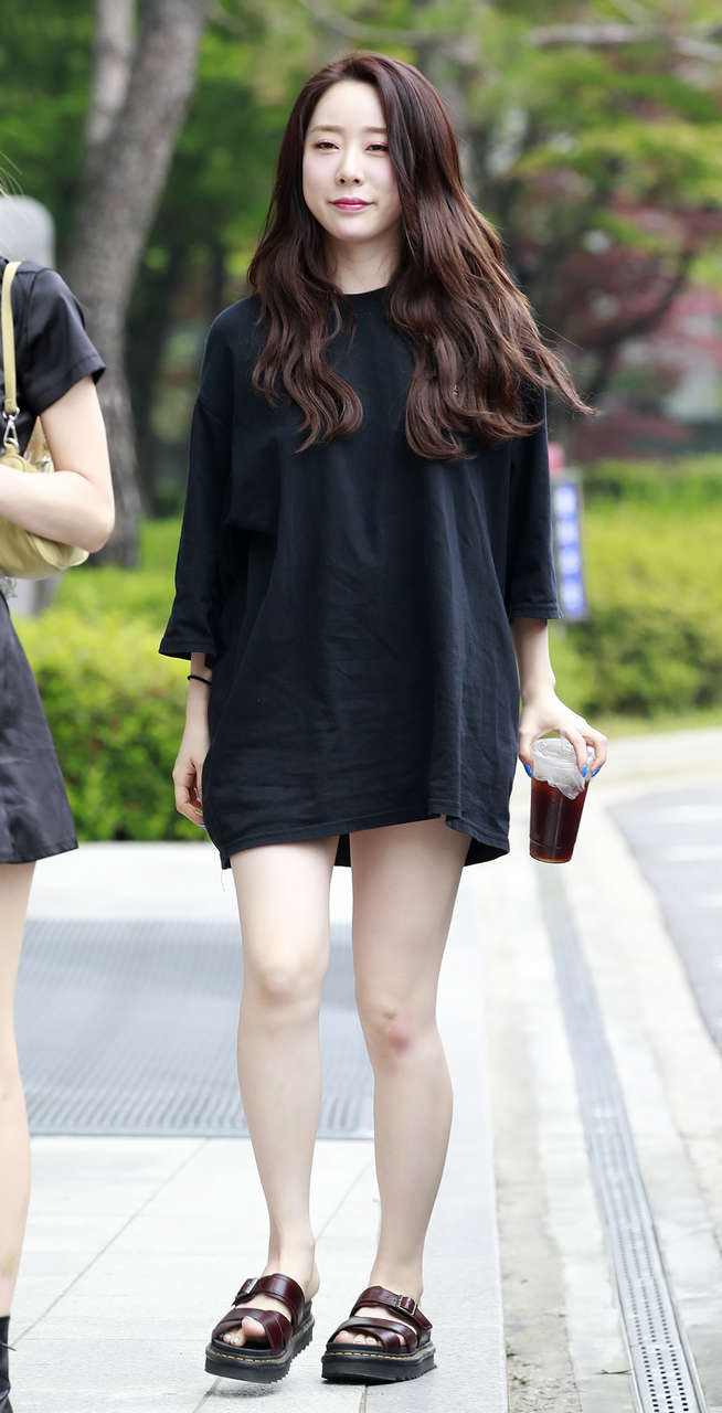 Yeon Jung Yoo Feet