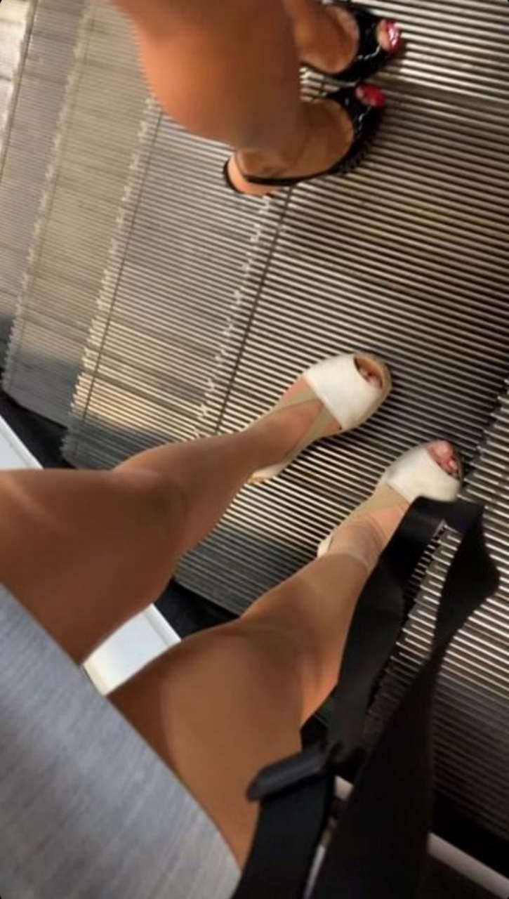 Melina Farahani Feet