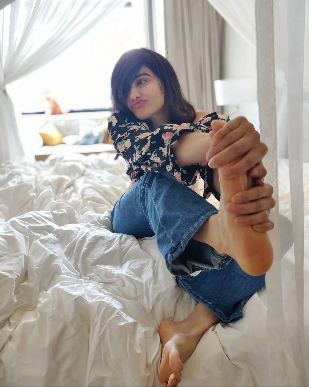 Adah Sharma Feet