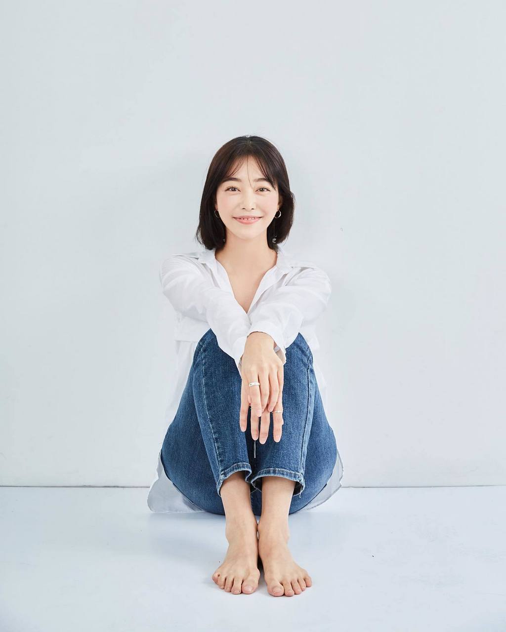 Kim go-eun feet