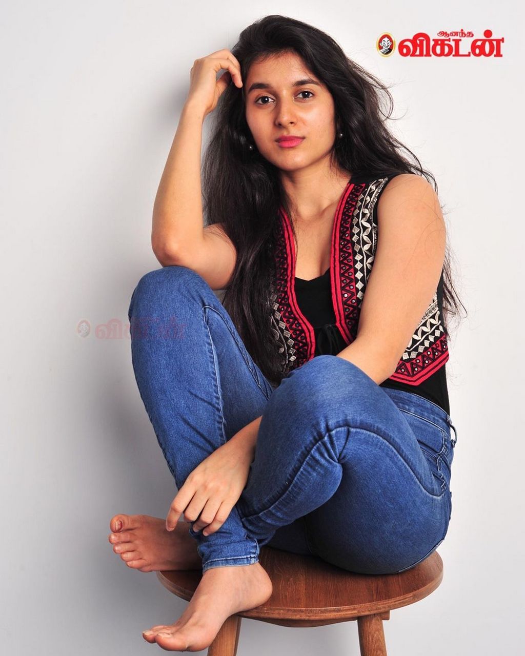 Sanjana Sarathy Feet