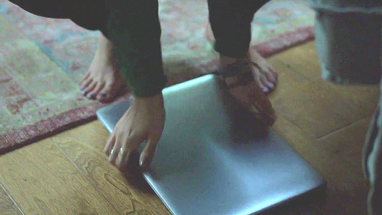 Stella Maeve Feet