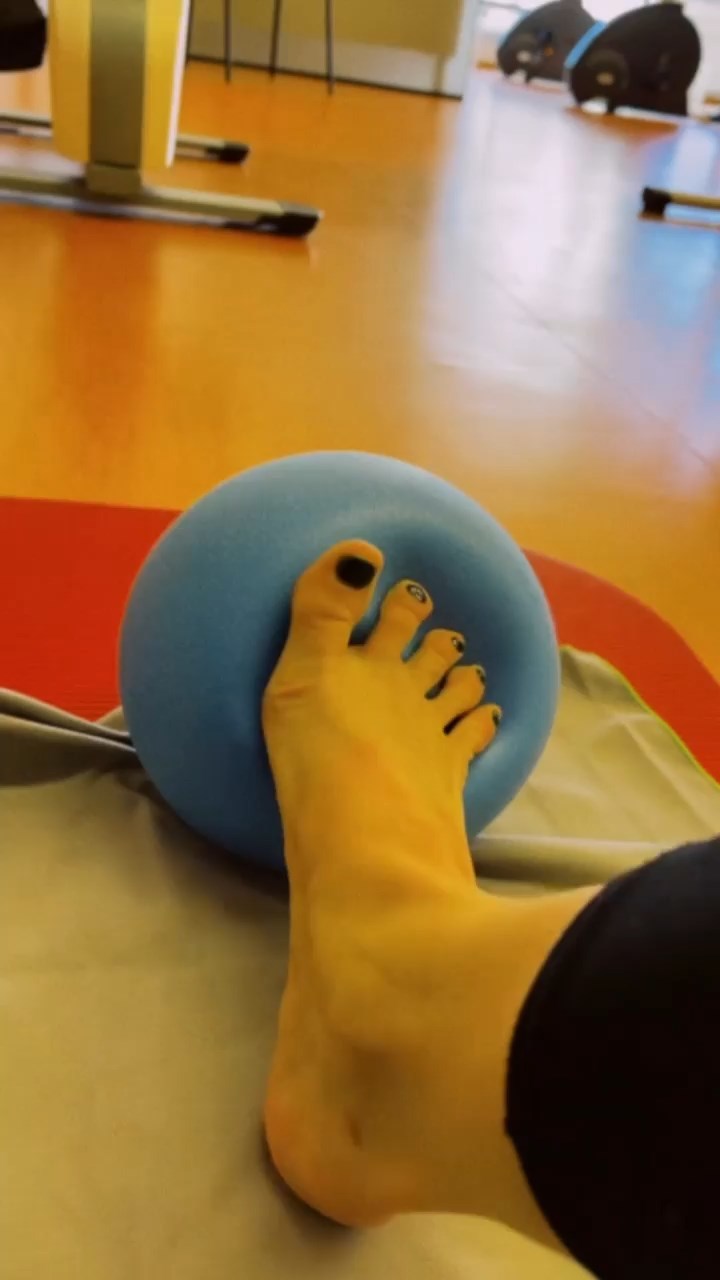 Virginia Tomarchio Feet