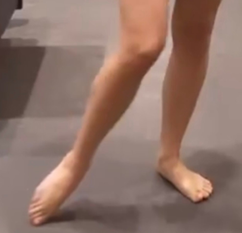 Malwina Wedzikowska Feet