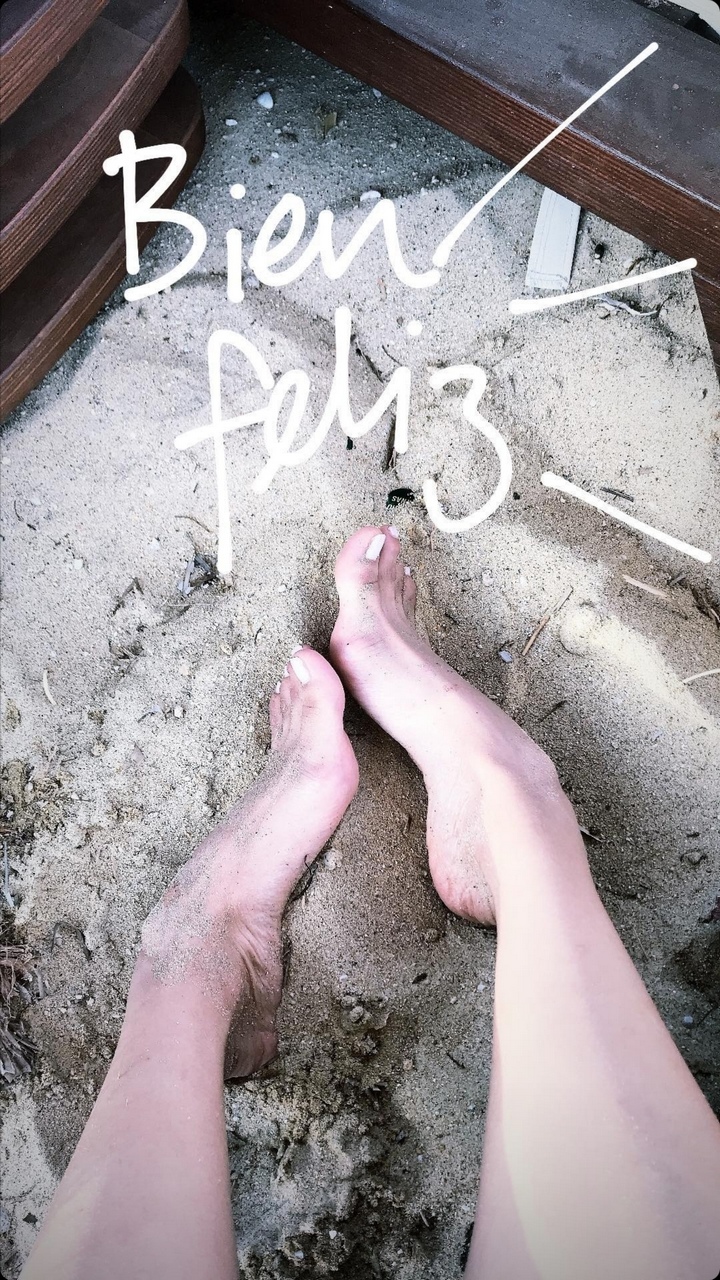 Melissa Robles Feet