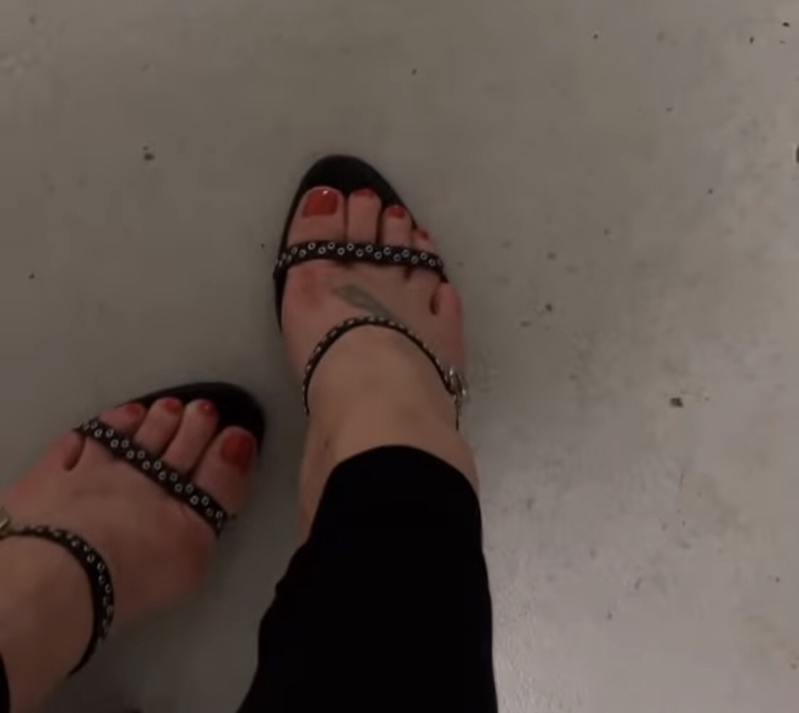 Alysia Magen Feet