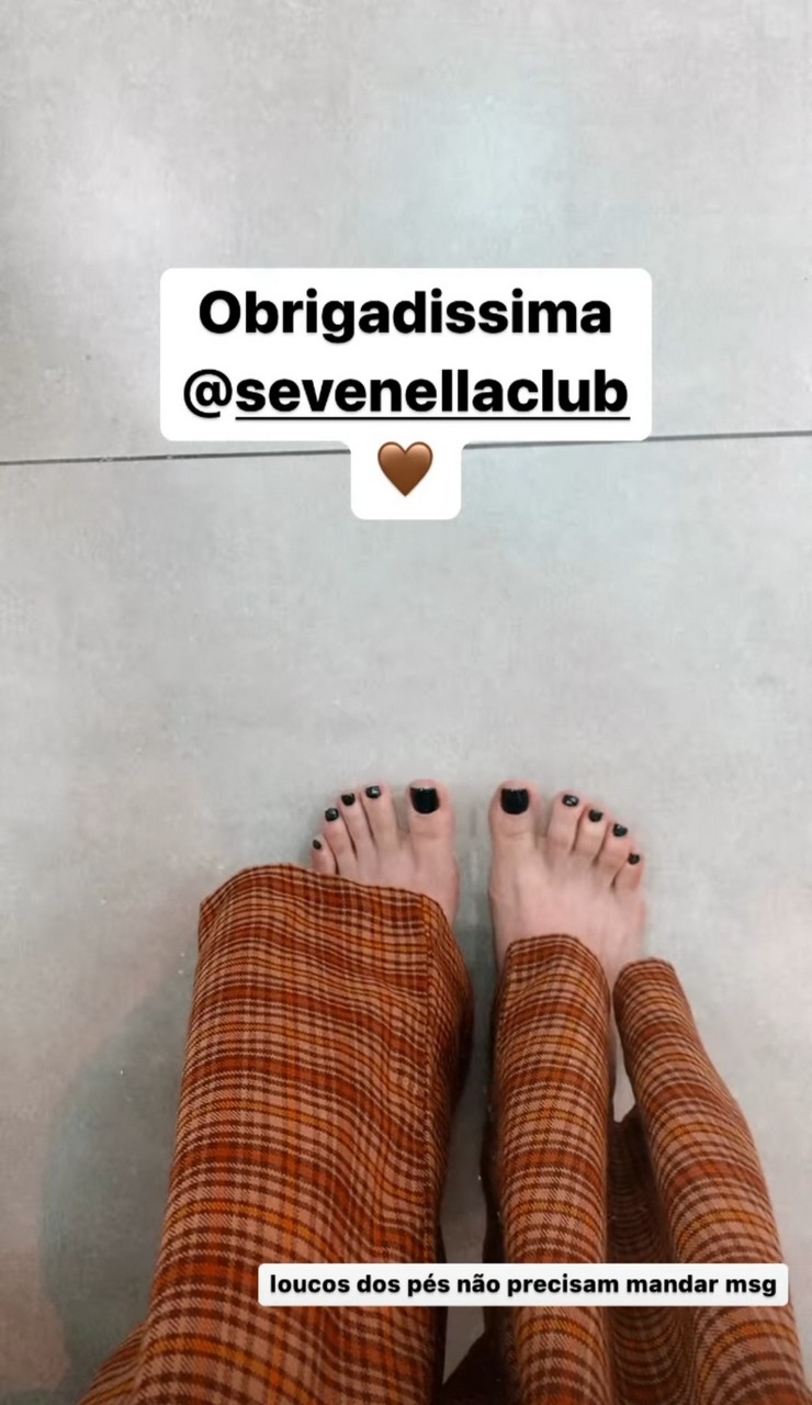 Beatriz Arantes Feet