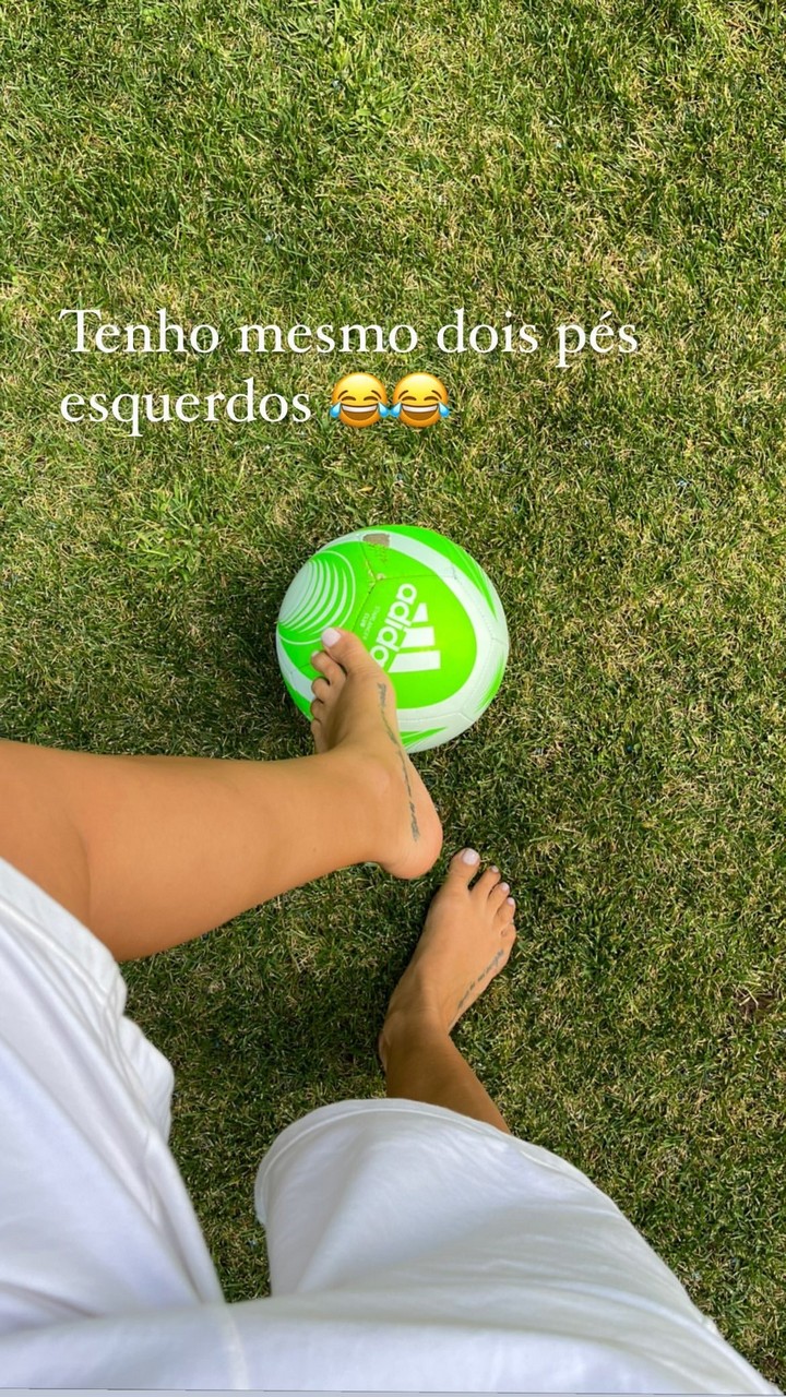 Dania Neto Feet
