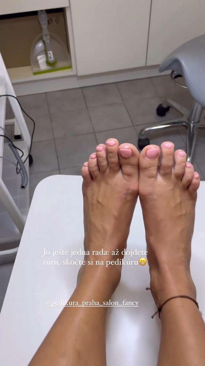 Denisa Pfauserova Feet