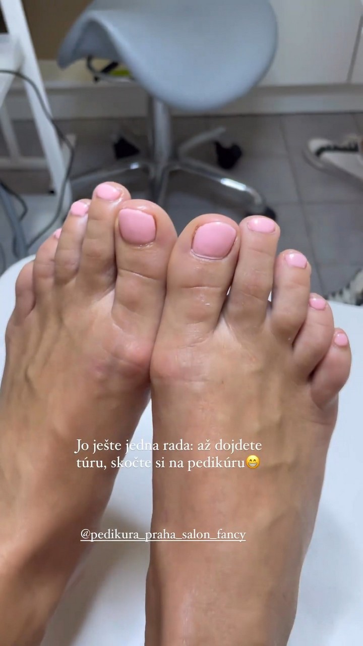 Denisa Pfauserova Feet