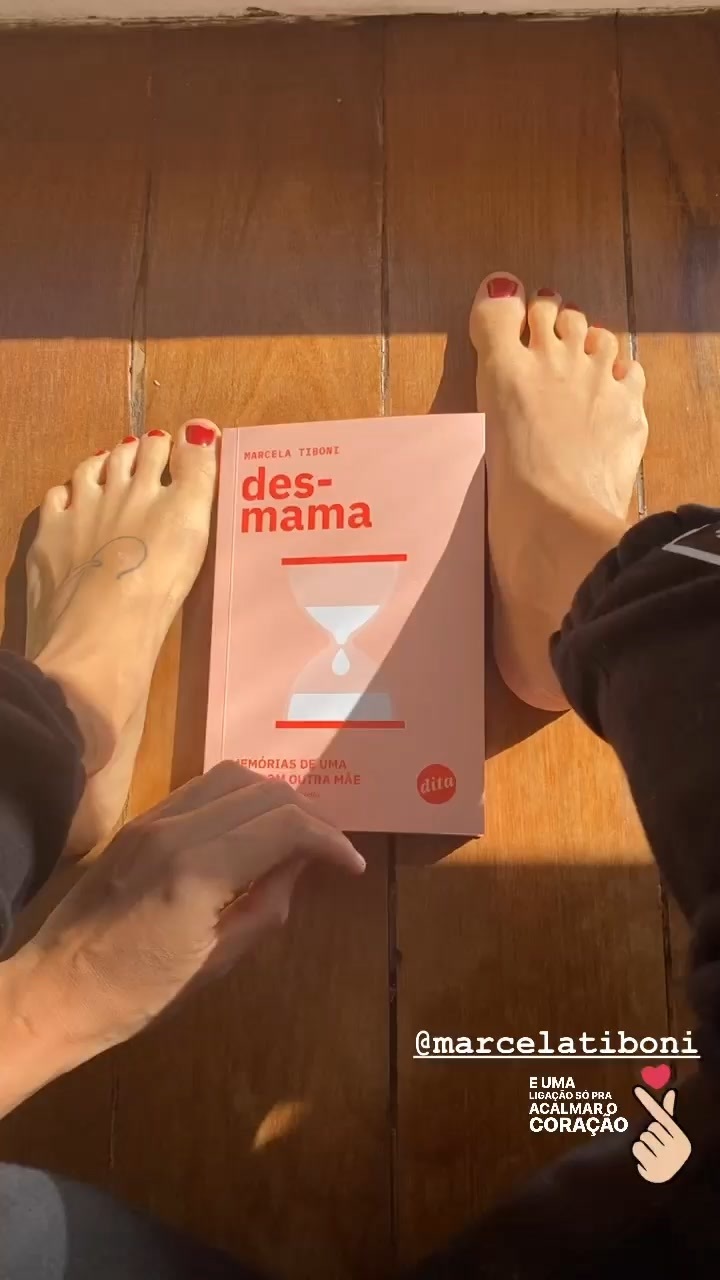 Nanda Costa Feet