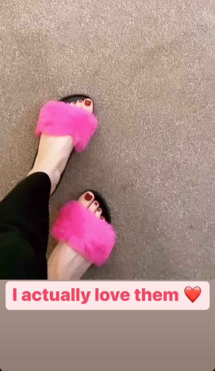 Roxy Shahidi Feet