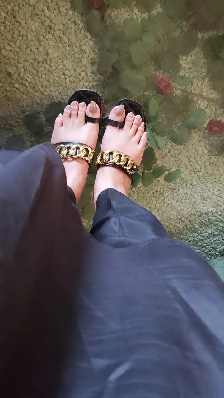 Sabahat Bukhari Feet