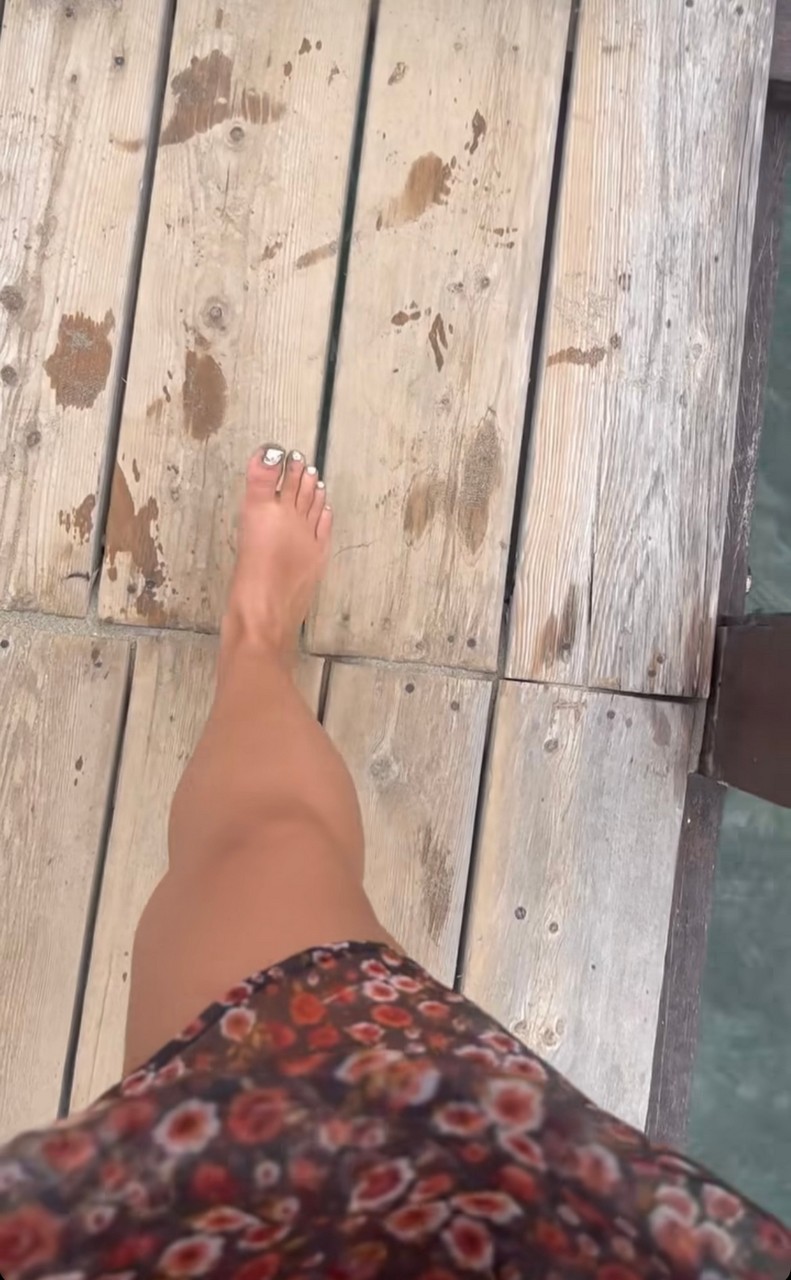 Liv Grimshaw Feet