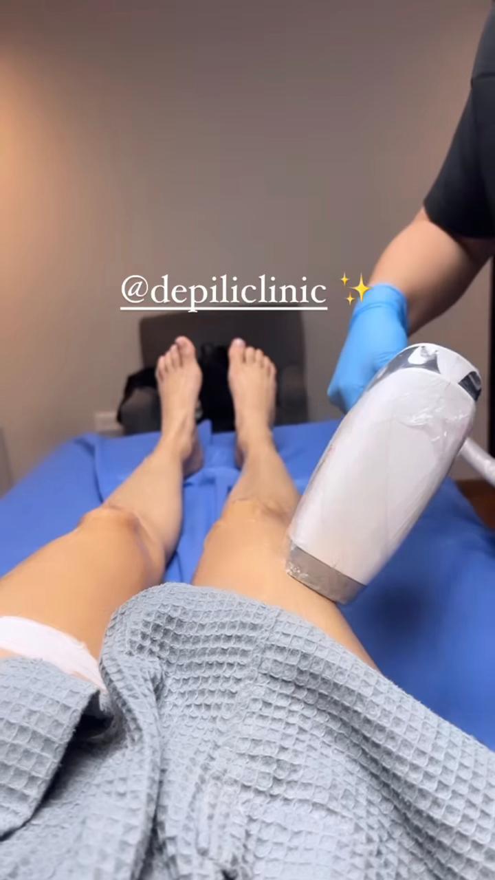 Melanie Pavola Feet