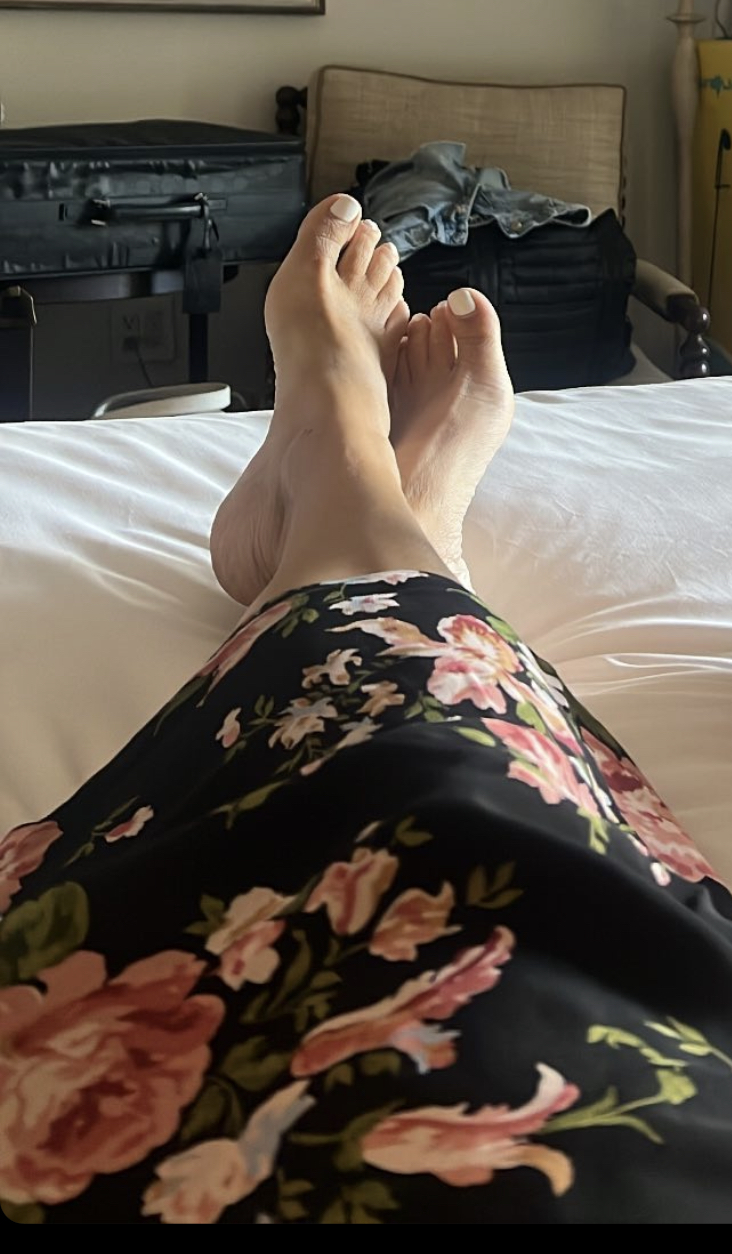 Tiffani Thiessen Feet