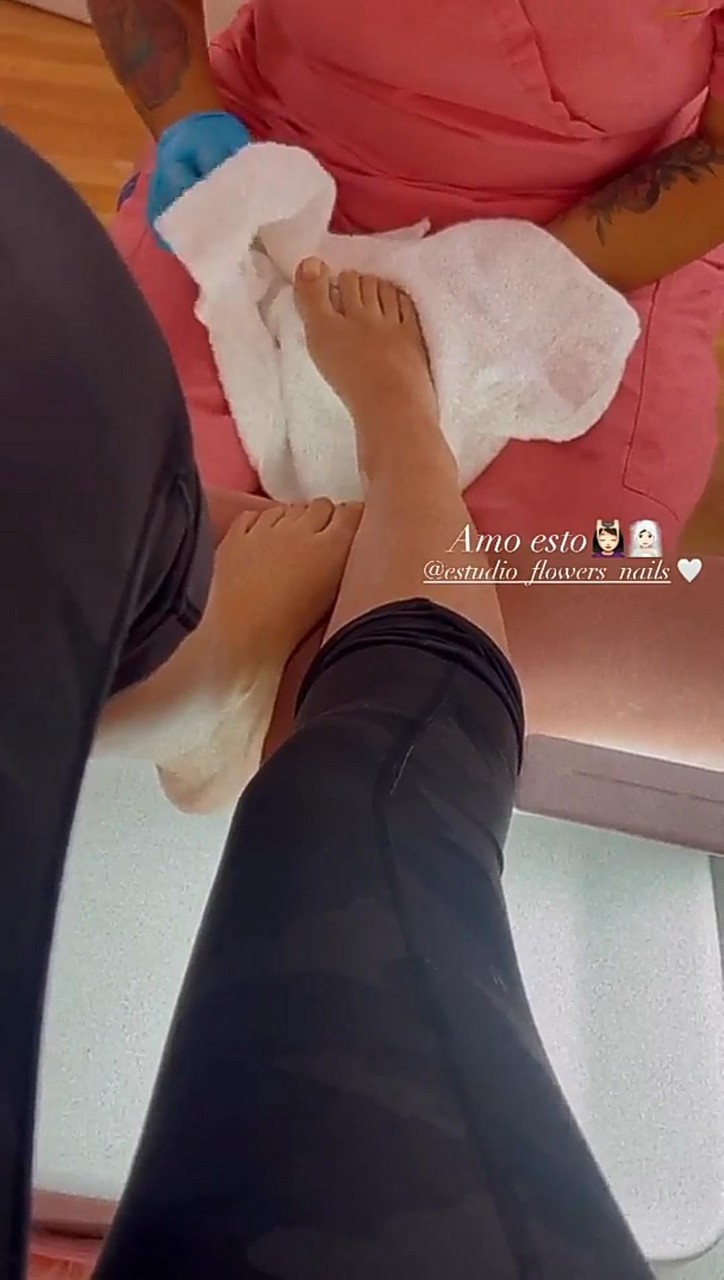 Alana Literas Feet