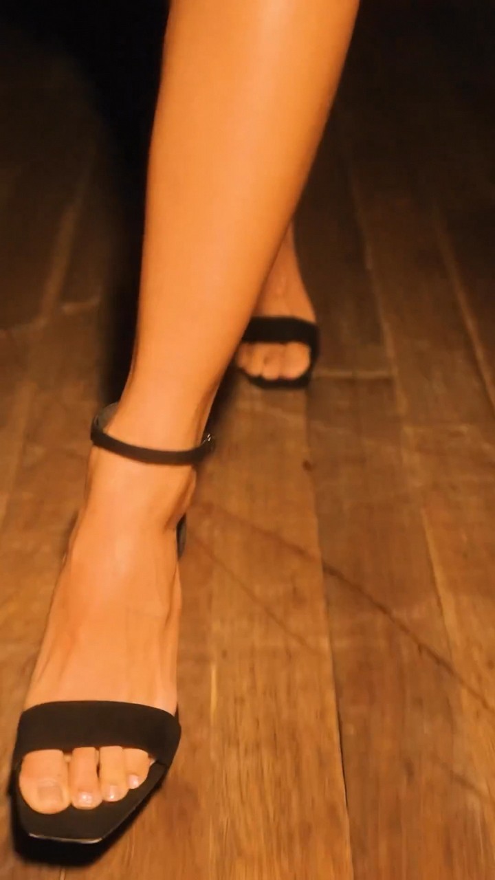 Emilia Mernes Feet