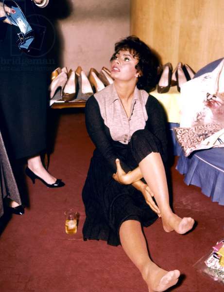 Sophia Loren Wikifeet