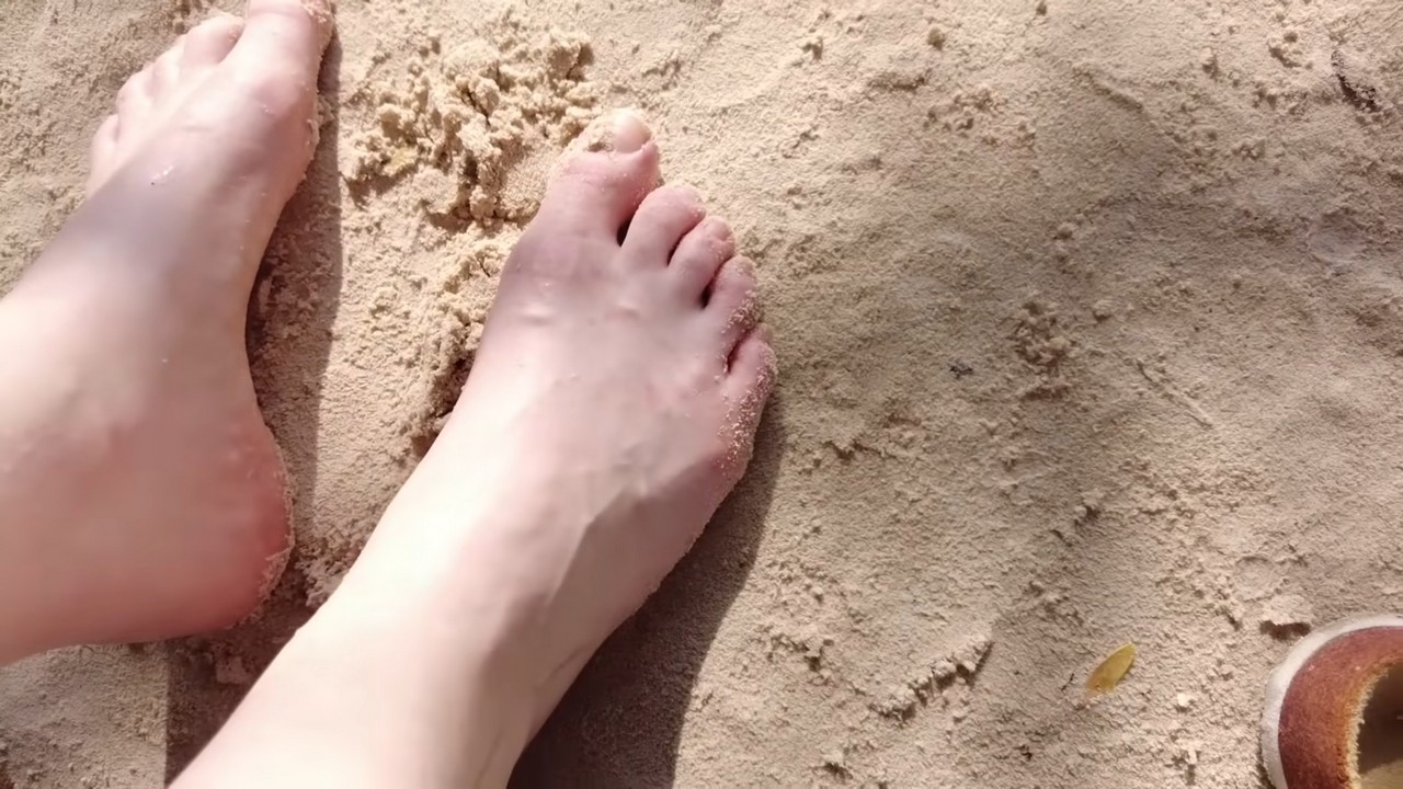 Ella Freya Feet