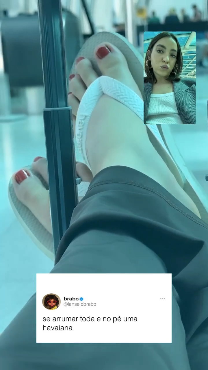 Valentina Bandeira Feet