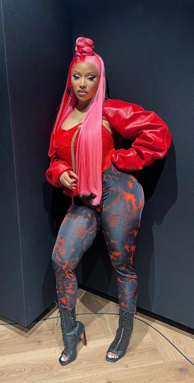 Nicki Minaj Wikifeet